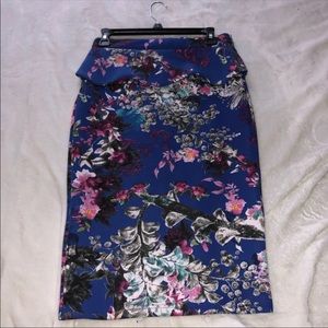 Bebe florar skirt